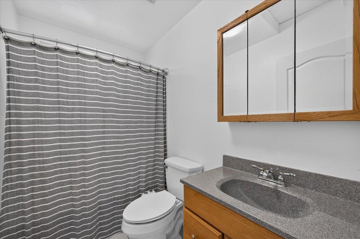 28596 Sky Harbour Rd, Friant, CA 93626
