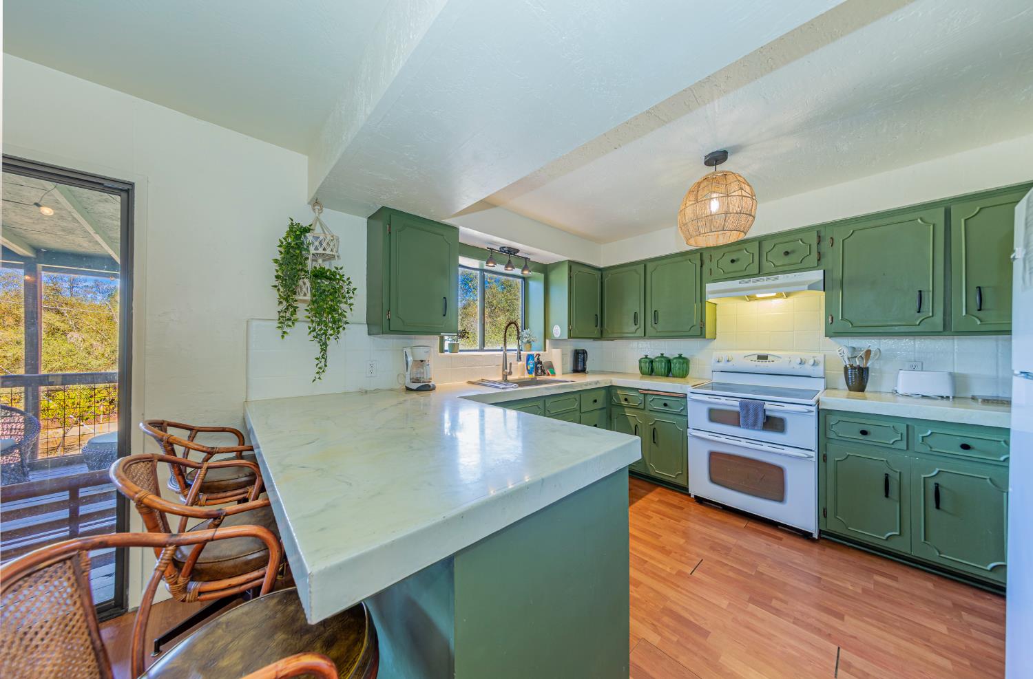 41133 41129 Highway 49, Oakhurst, CA 93644