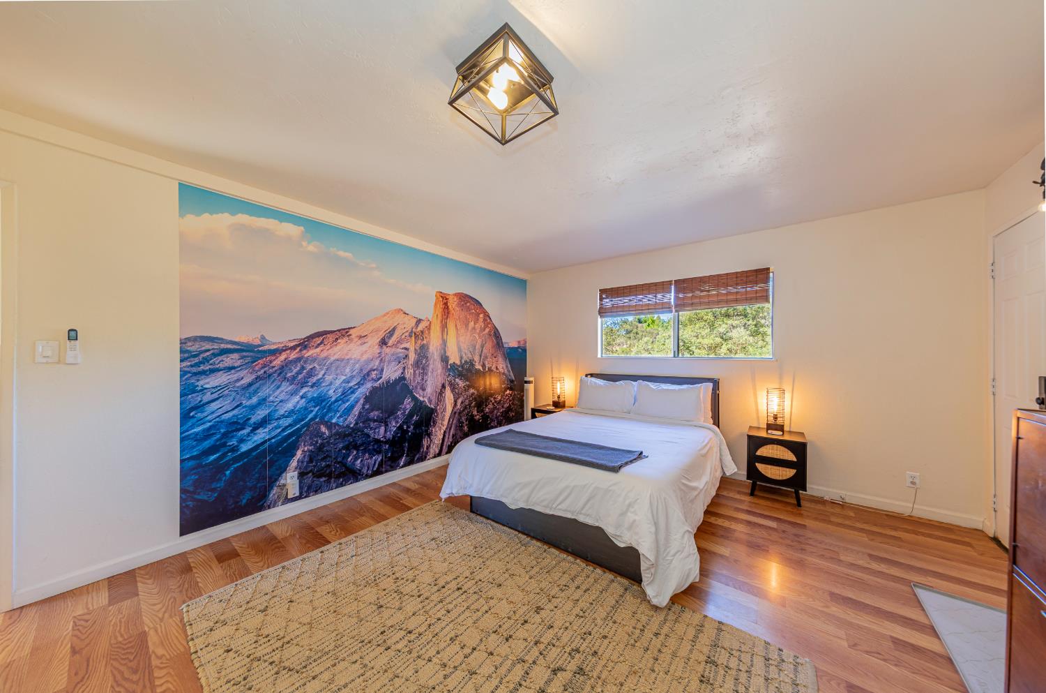 41133 41129 Highway 49, Oakhurst, CA 93644