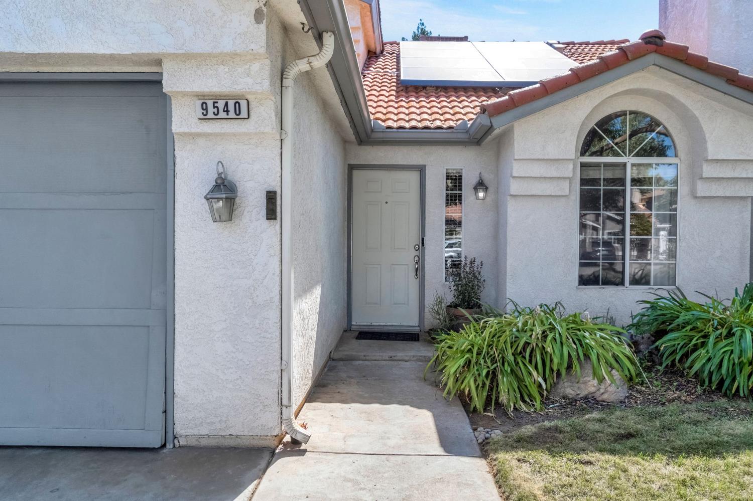 9540 N 10Th St, Fresno, CA 93720