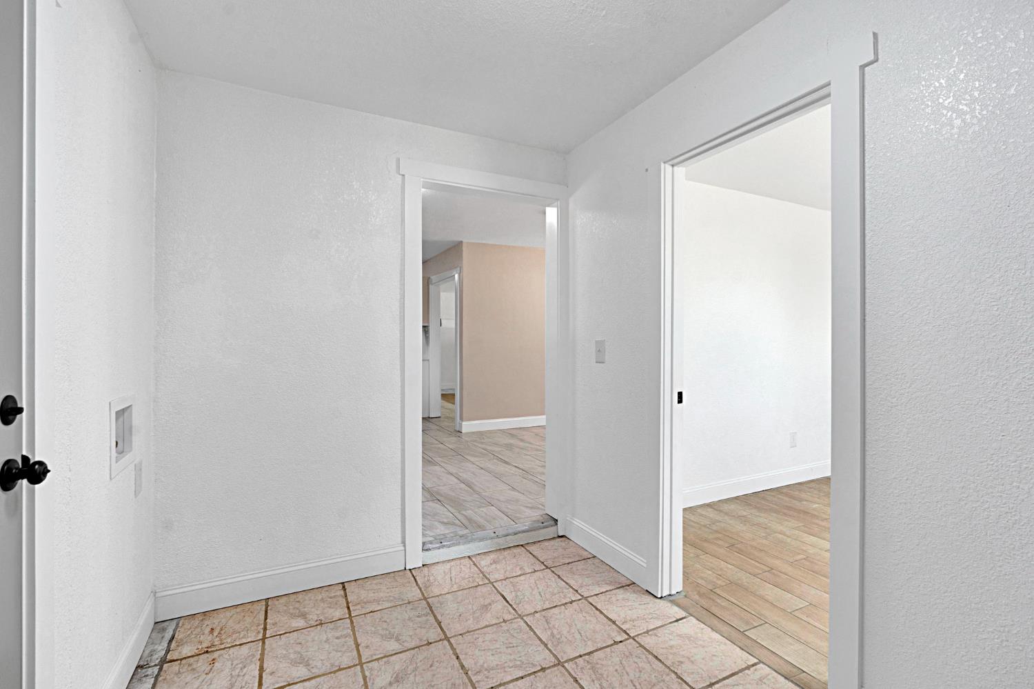 8753 E Ostler St, Selma, CA 93662