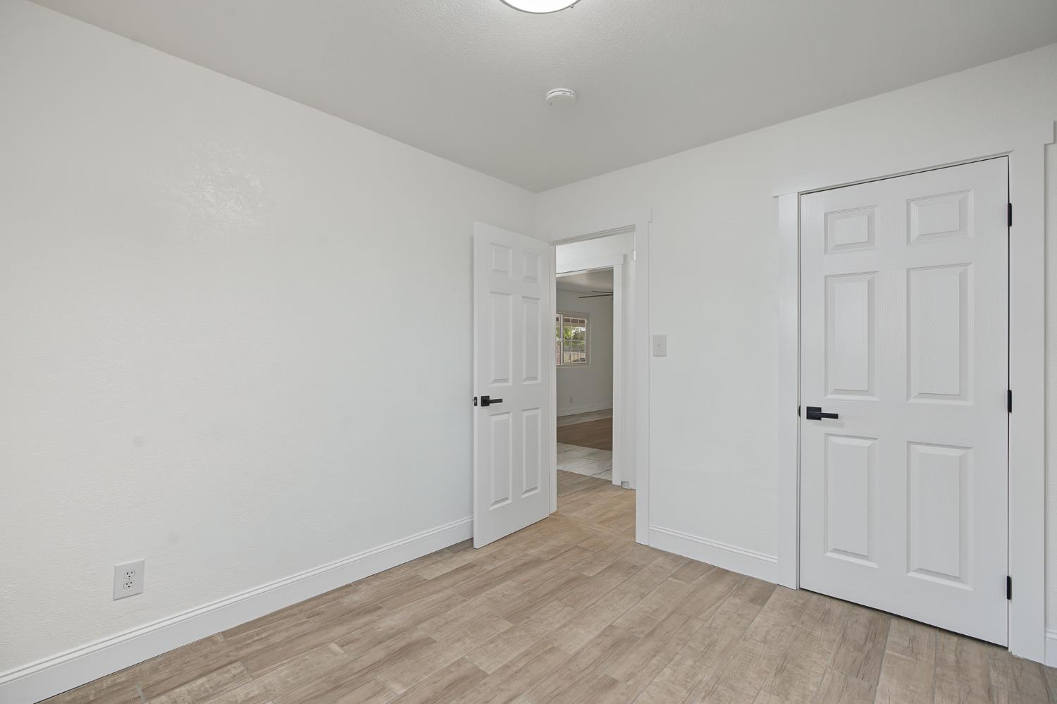 8753 E Ostler St, Selma, CA 93662