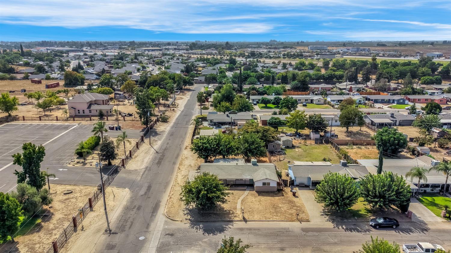 8753 E Ostler St, Selma, CA 93662