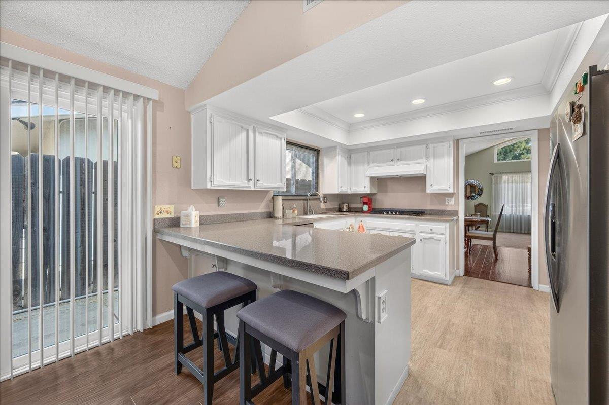 56 Burl Ave, Clovis, CA 93611