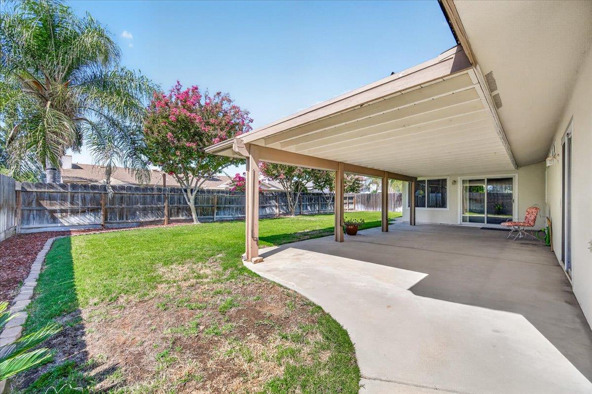 56 Burl Ave, Clovis, CA 93611