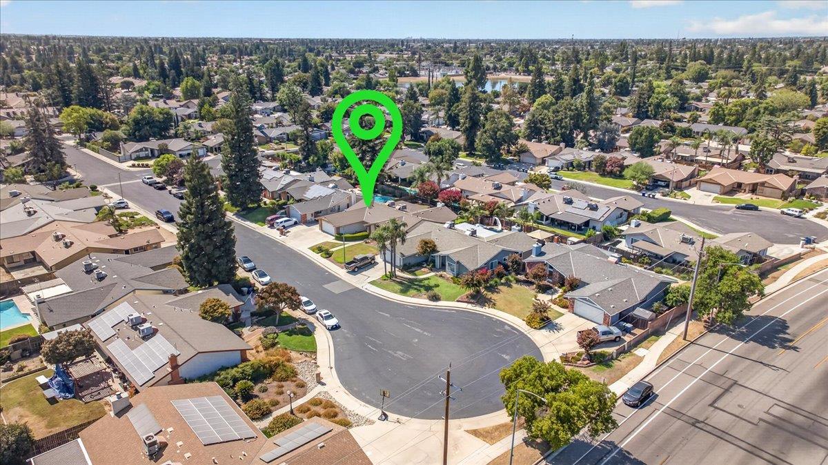 56 Burl Ave, Clovis, CA 93611