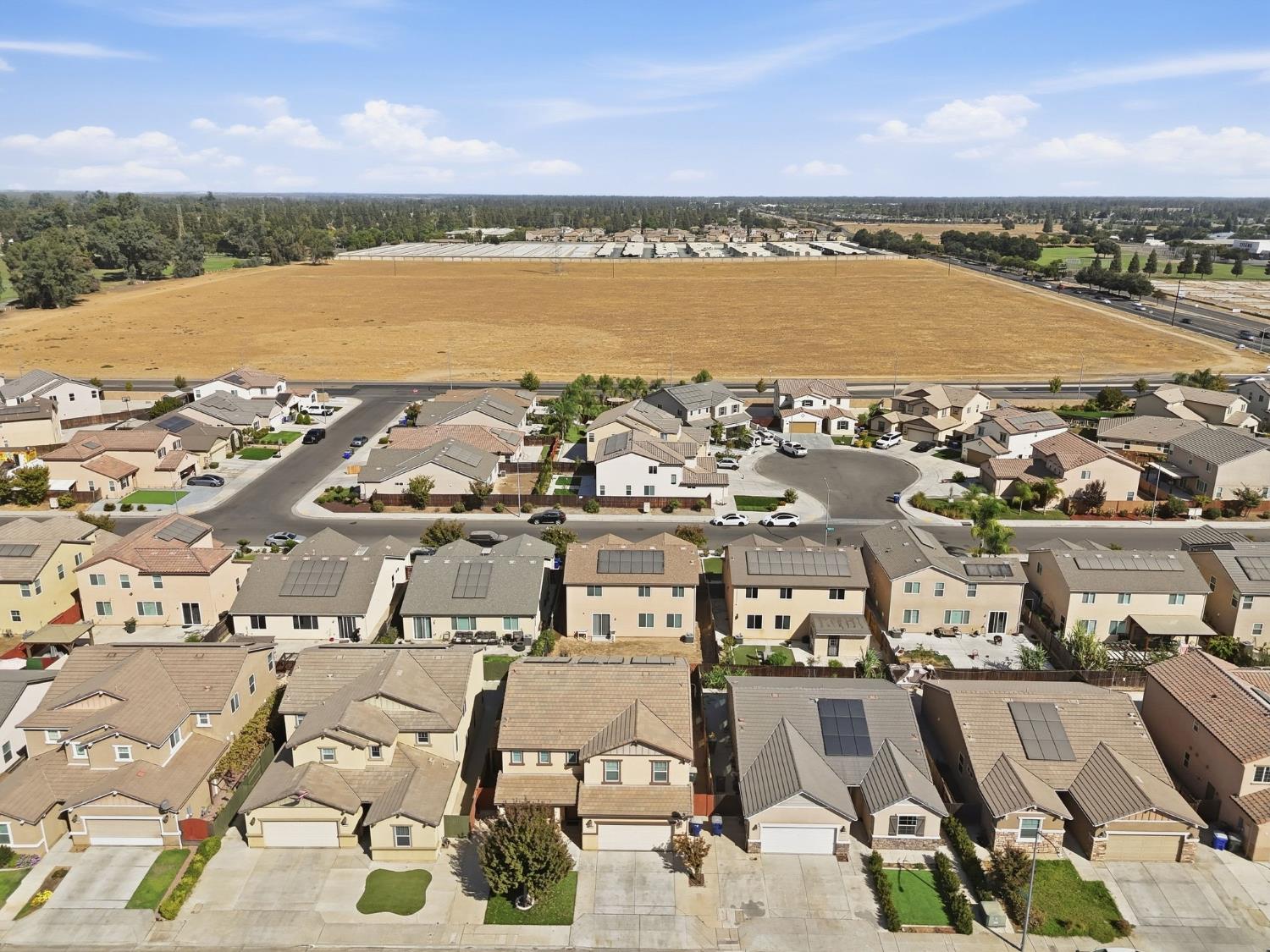 7099 N Shiraz Ave, Fresno, CA 93722