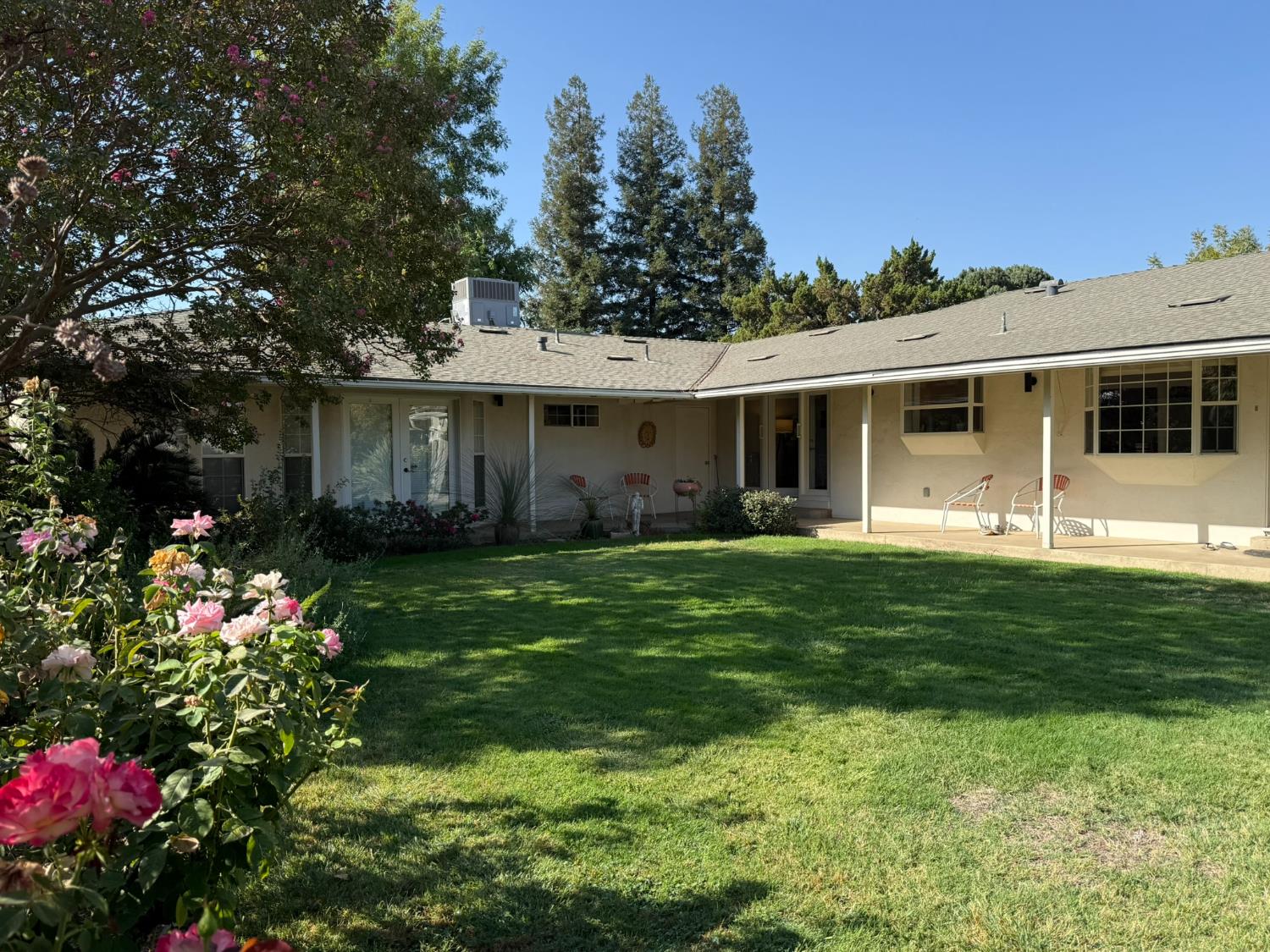213 Hilton St, Madera, CA 93637