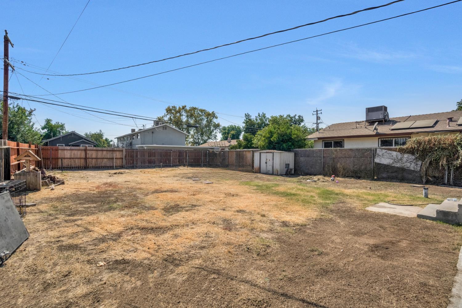 2258 E Clay Ave, Fresno, CA 93701