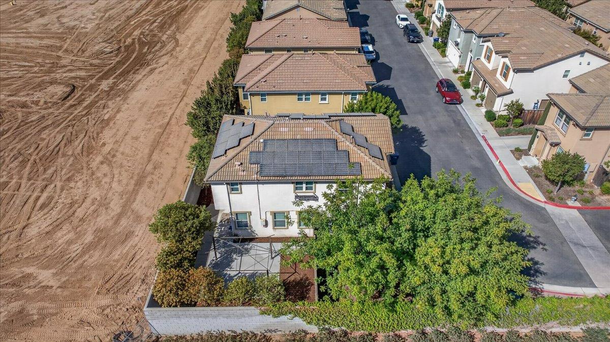 7003 N Harmony Dr, Fresno, CA 93711