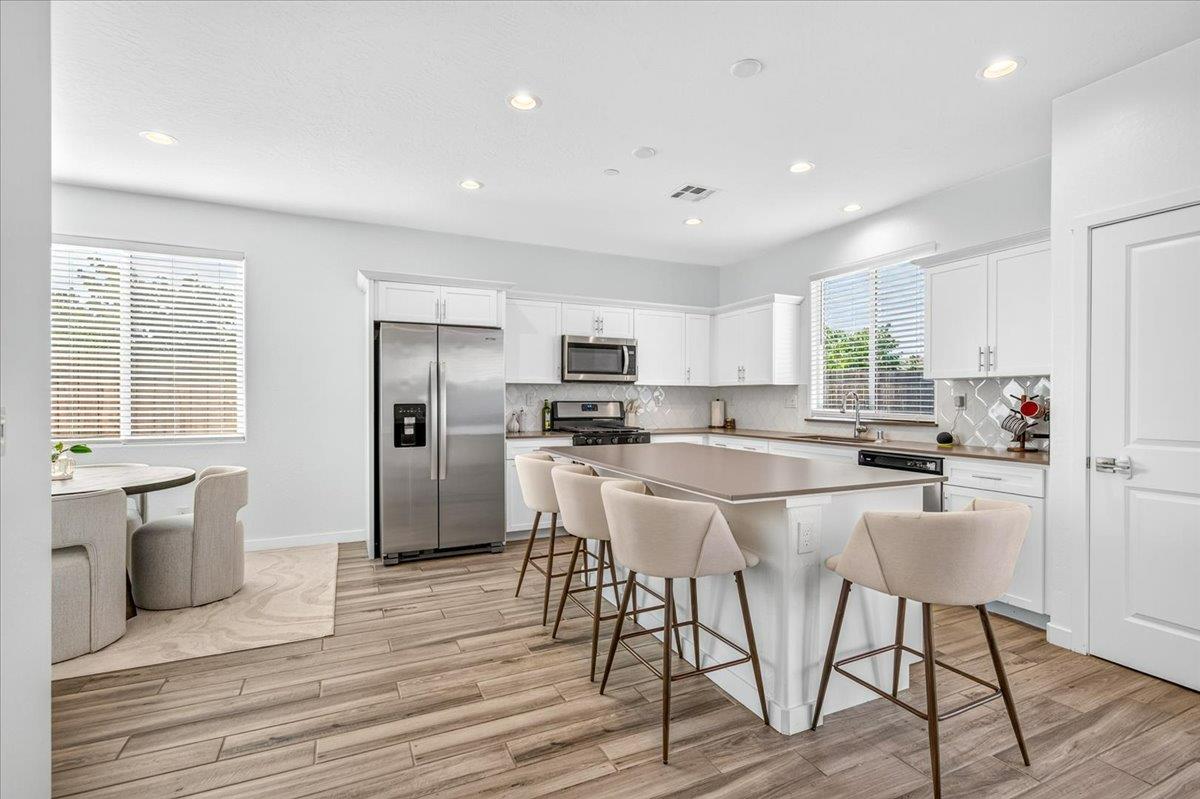 6050 W Swift Ave, Fresno, CA 93723