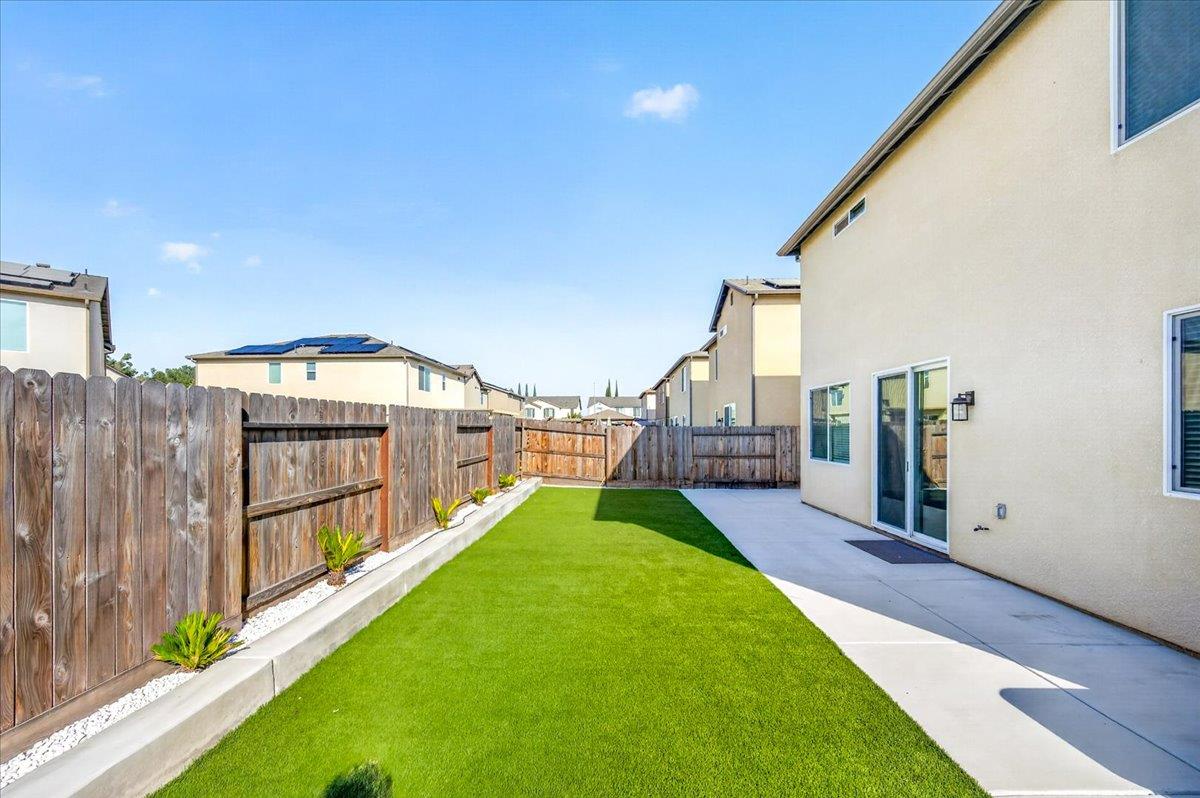 6050 W Swift Ave, Fresno, CA 93723