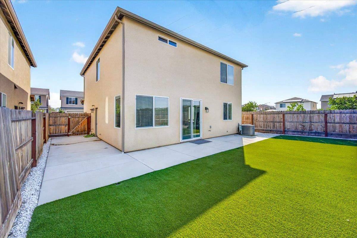 6050 W Swift Ave, Fresno, CA 93723