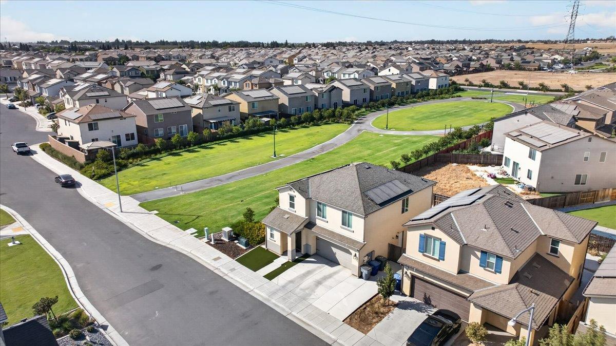 6050 W Swift Ave, Fresno, CA 93723