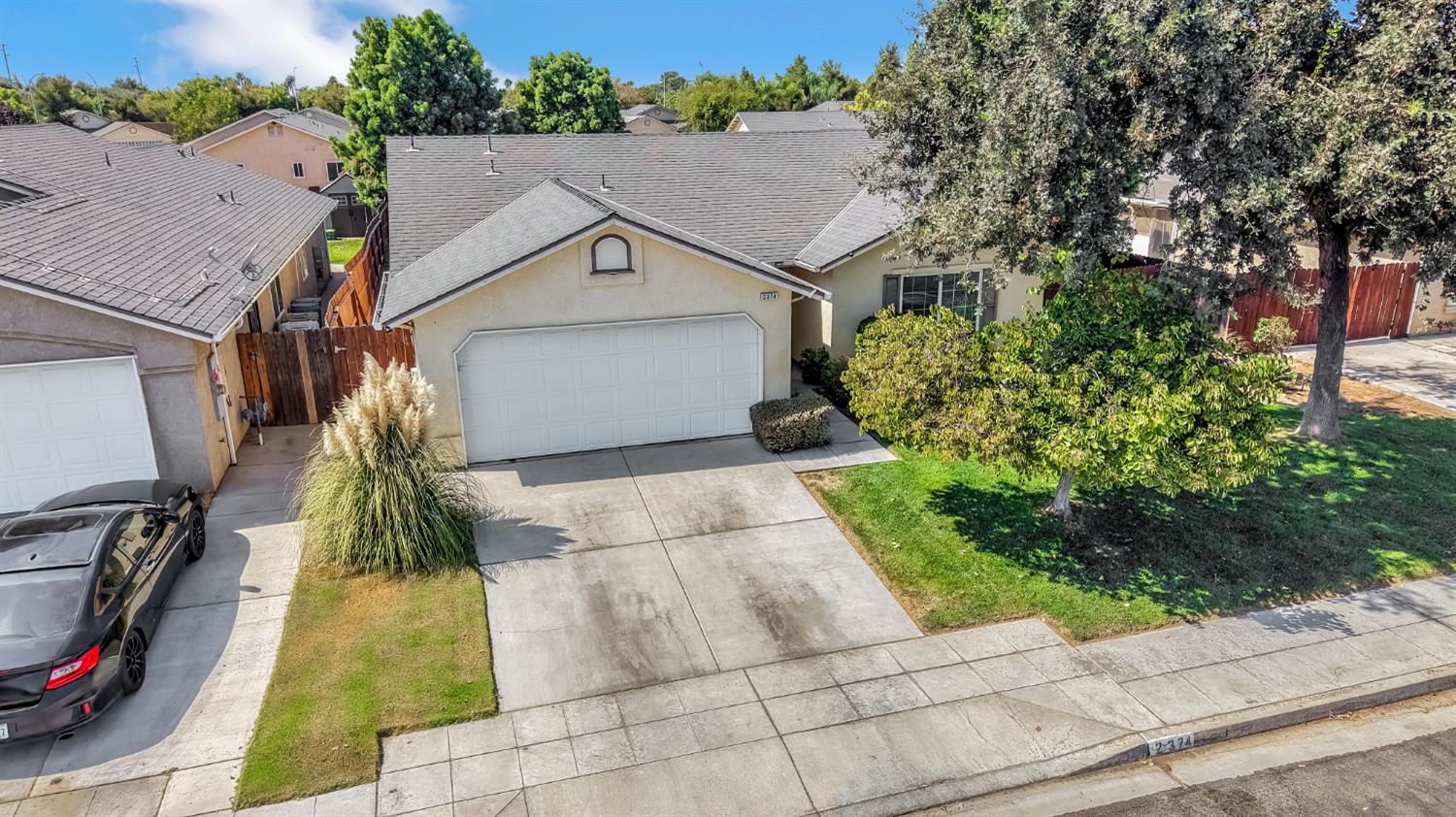 2374 S Sabre Ave, Fresno, CA 93727