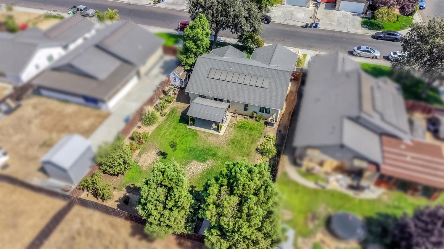 2374 S Sabre Ave, Fresno, CA 93727