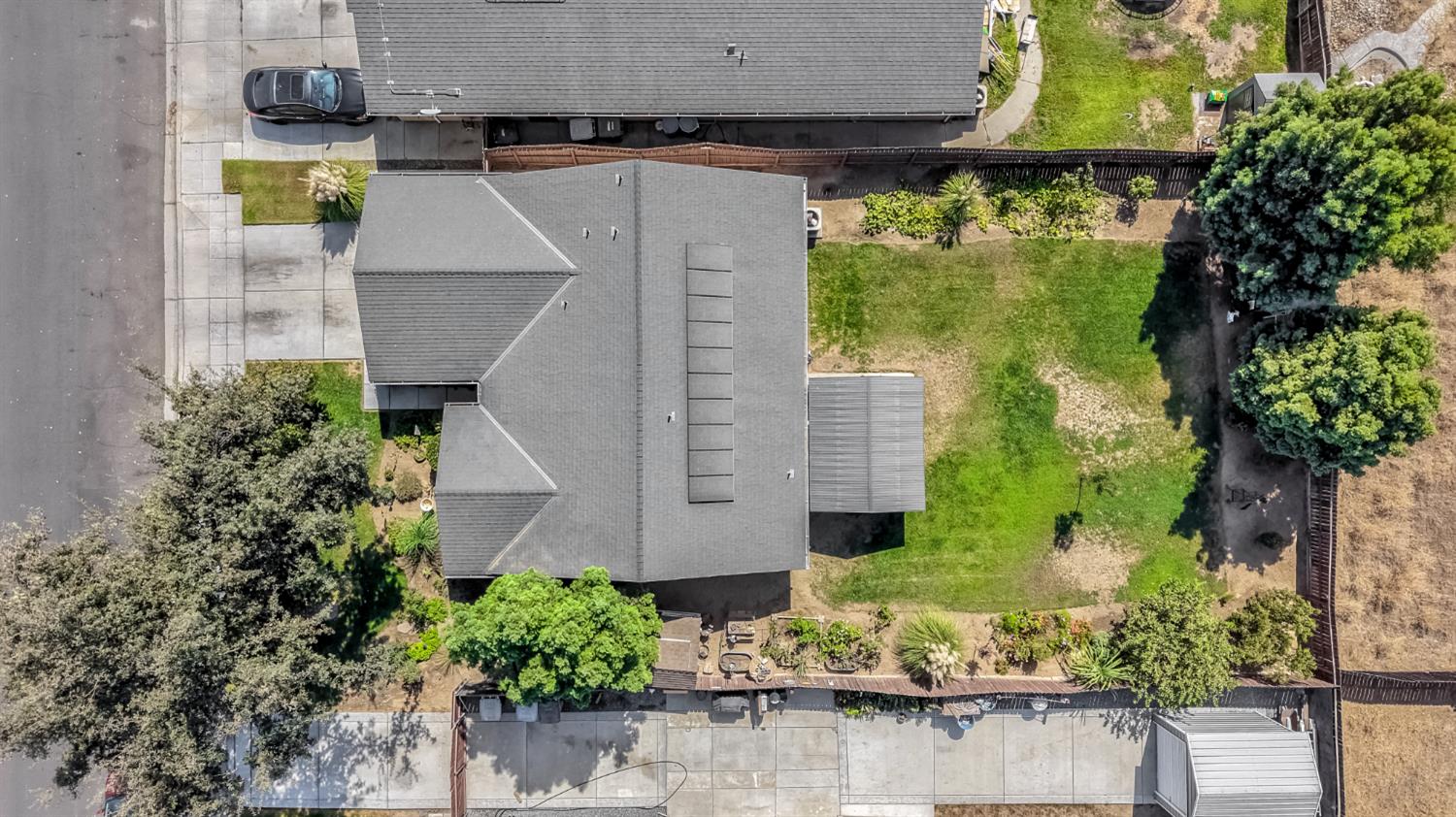 2374 S Sabre Ave, Fresno, CA 93727