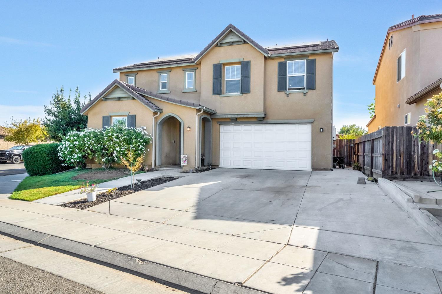 3507 Carmelita Ave, Clovis, CA 93619
