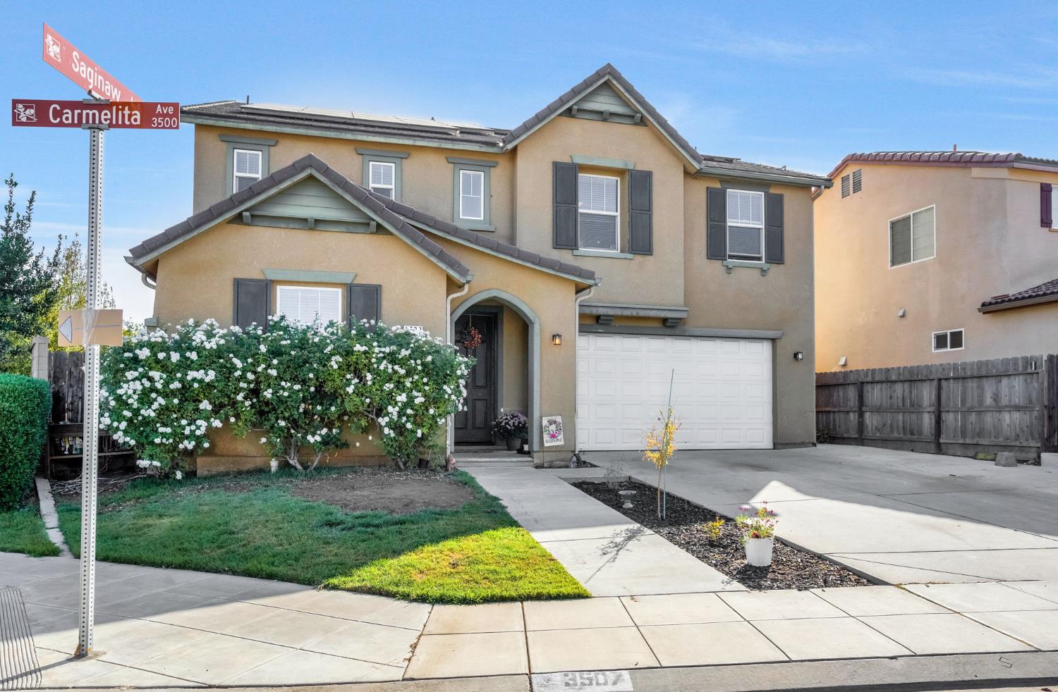 3507 Carmelita Ave, Clovis, CA 93619
