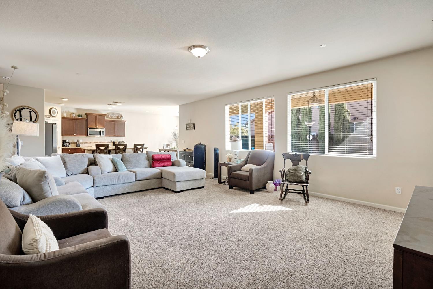 3507 Carmelita Ave, Clovis, CA 93619