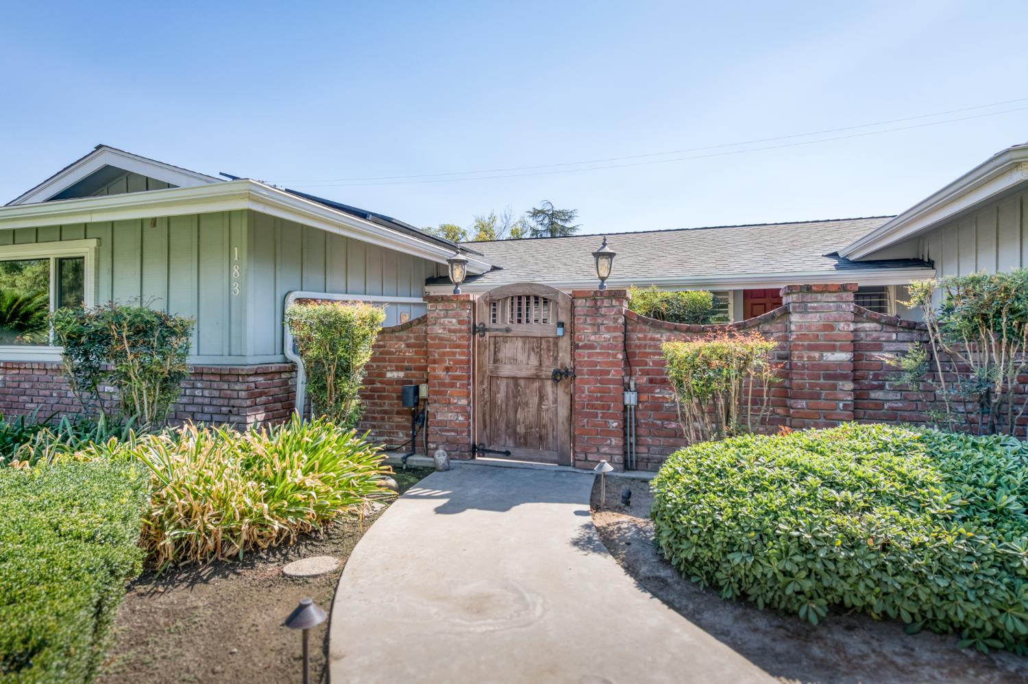 183 W Indianapolis Ave, Fresno, CA 93705