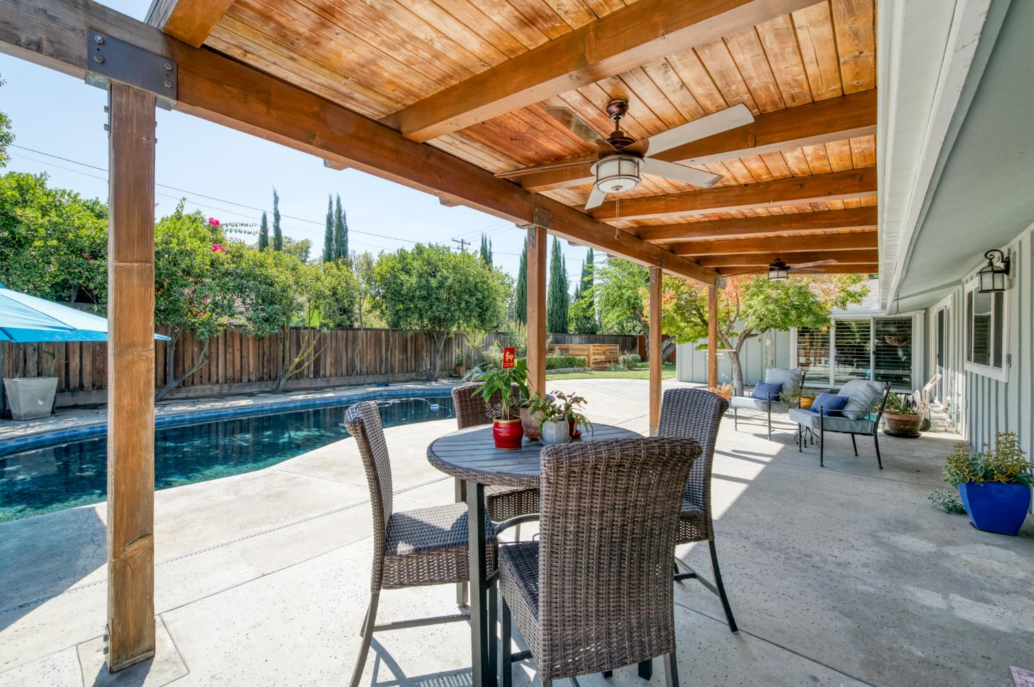 183 W Indianapolis Ave, Fresno, CA 93705