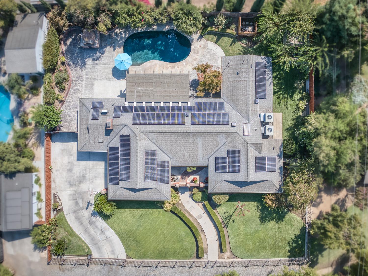 183 W Indianapolis Ave, Fresno, CA 93705