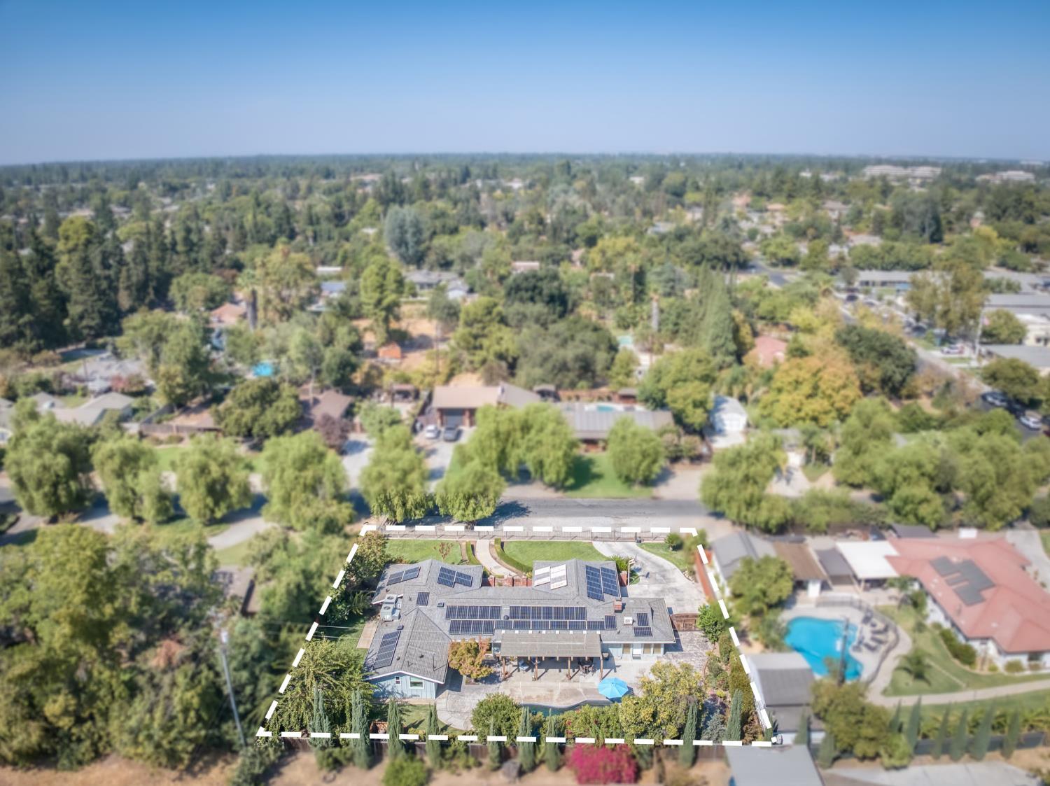 183 W Indianapolis Ave, Fresno, CA 93705