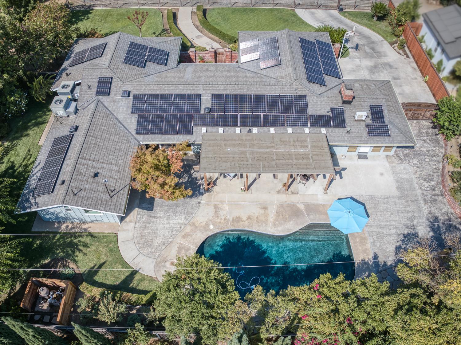 183 W Indianapolis Ave, Fresno, CA 93705