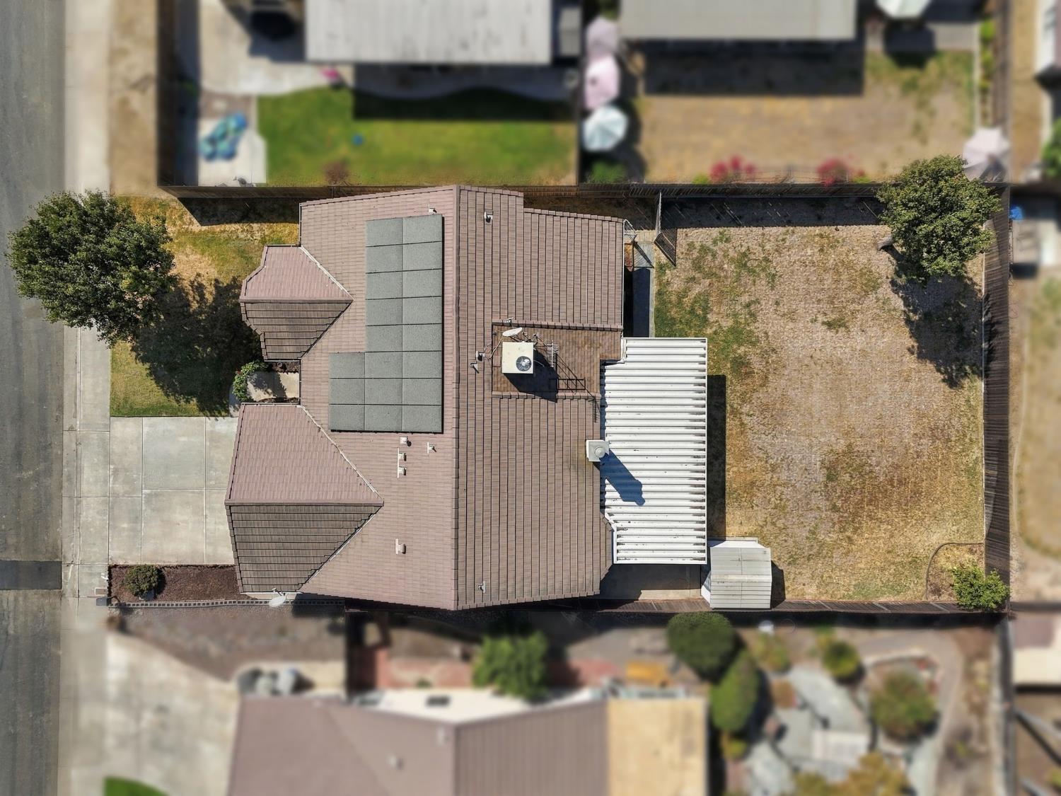 1914 Theresa Ave, Hanford, CA 93230