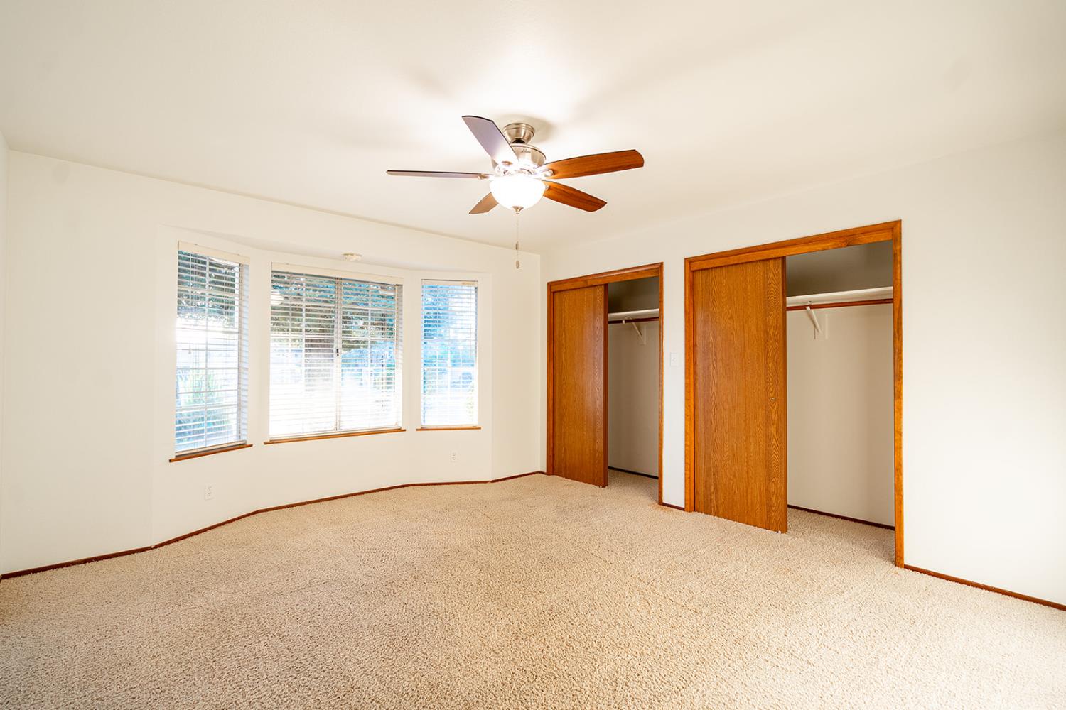 7522 N Mansionette Dr, Fresno, CA 93720