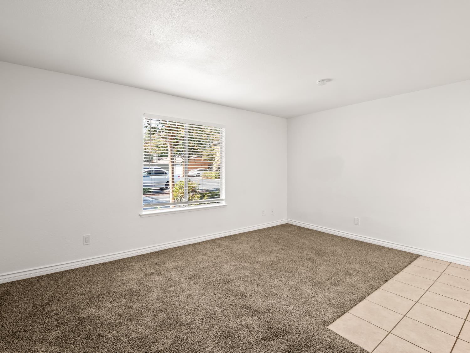 5145 E Lane Ave #114, Fresno, CA 93727