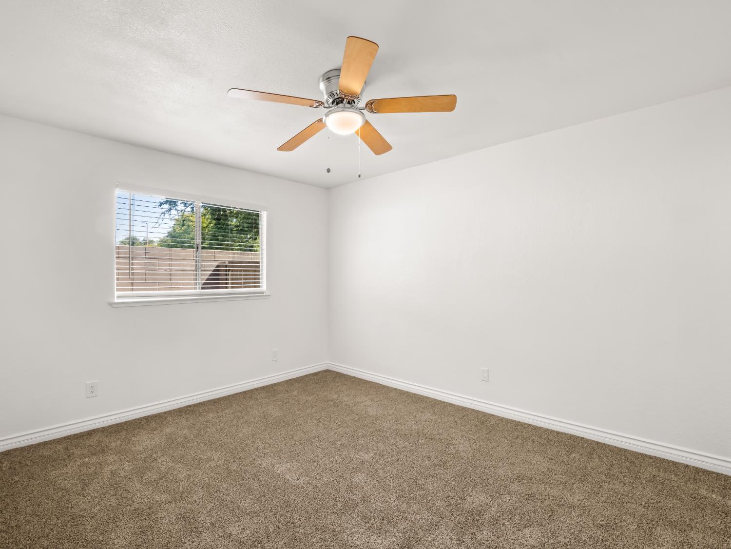 5145 E Lane Ave #114, Fresno, CA 93727
