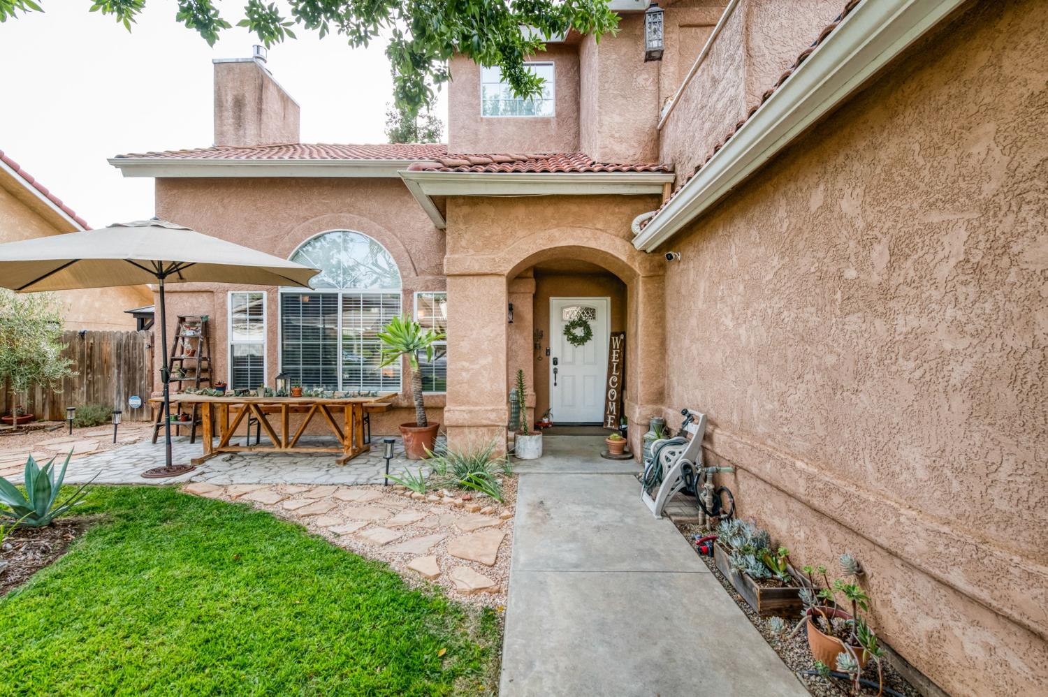 9365 N Archie Ave, Fresno, CA 93720