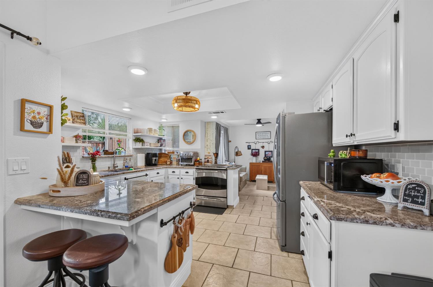 9365 N Archie Ave, Fresno, CA 93720