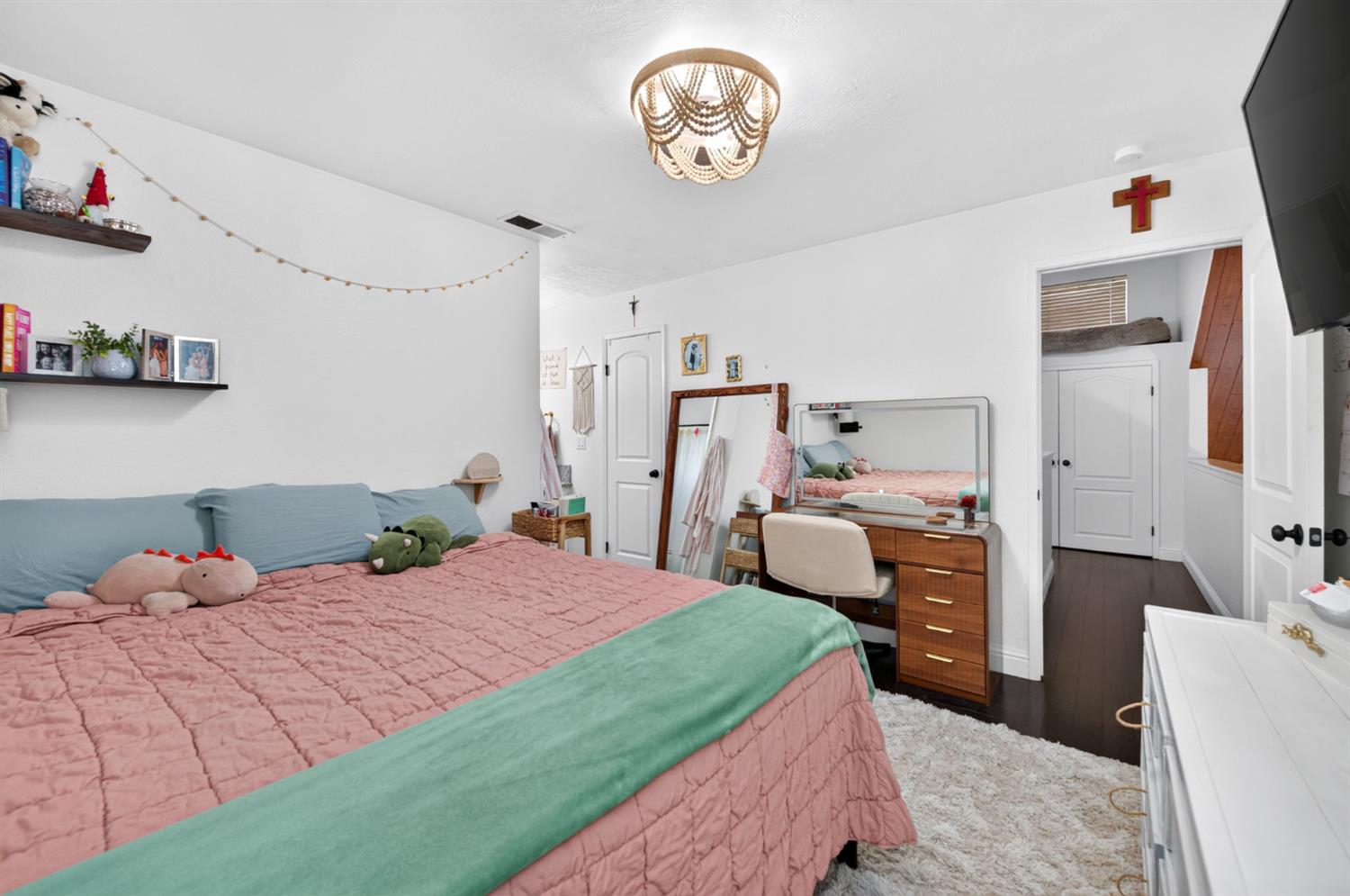 9365 N Archie Ave, Fresno, CA 93720
