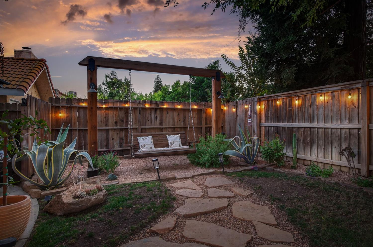 9365 N Archie Ave, Fresno, CA 93720