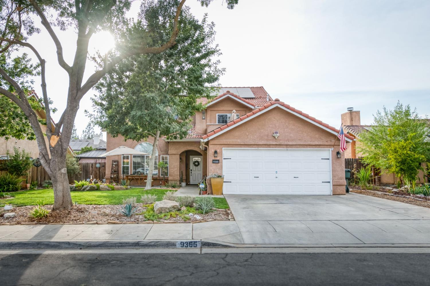 9365 N Archie Ave, Fresno, CA 93720