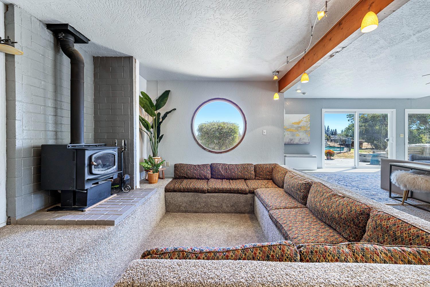 4606 N Kittyhawk Ave, Sanger, CA 93657