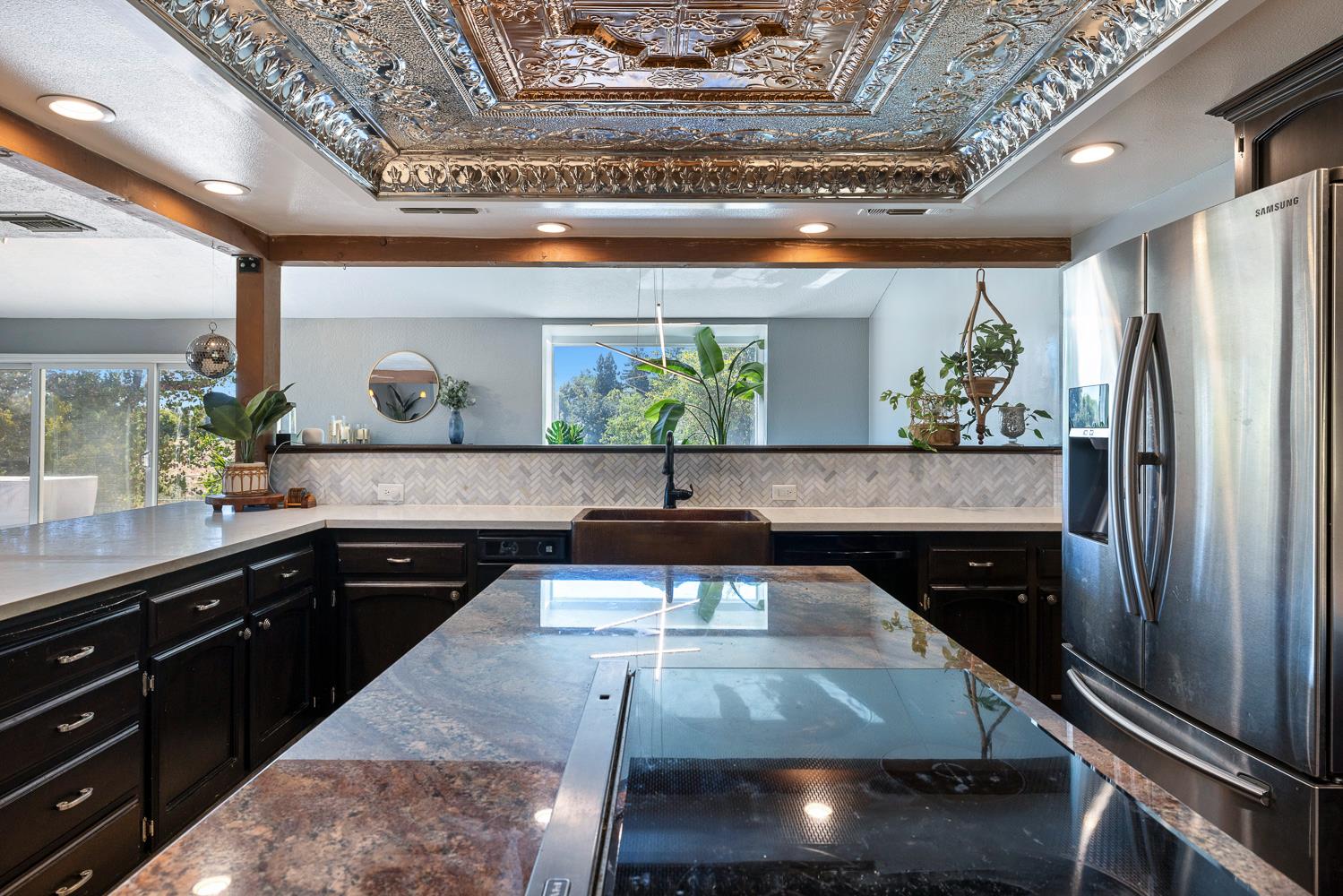 4606 N Kittyhawk Ave, Sanger, CA 93657