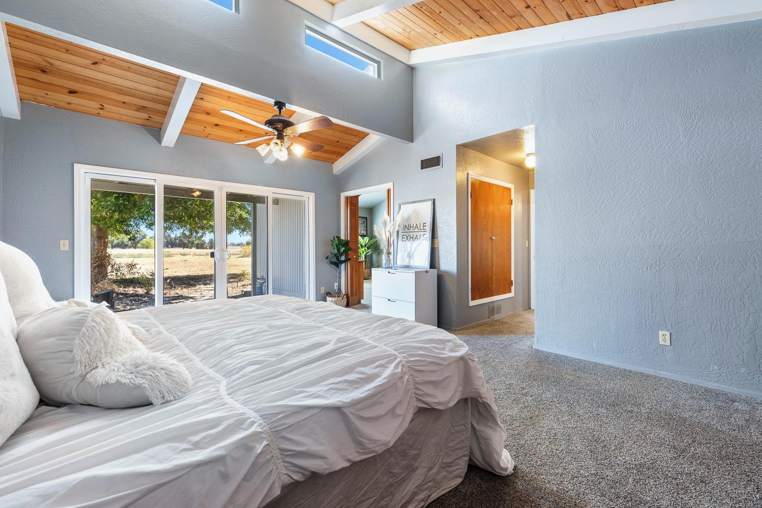 4606 N Kittyhawk Ave, Sanger, CA 93657
