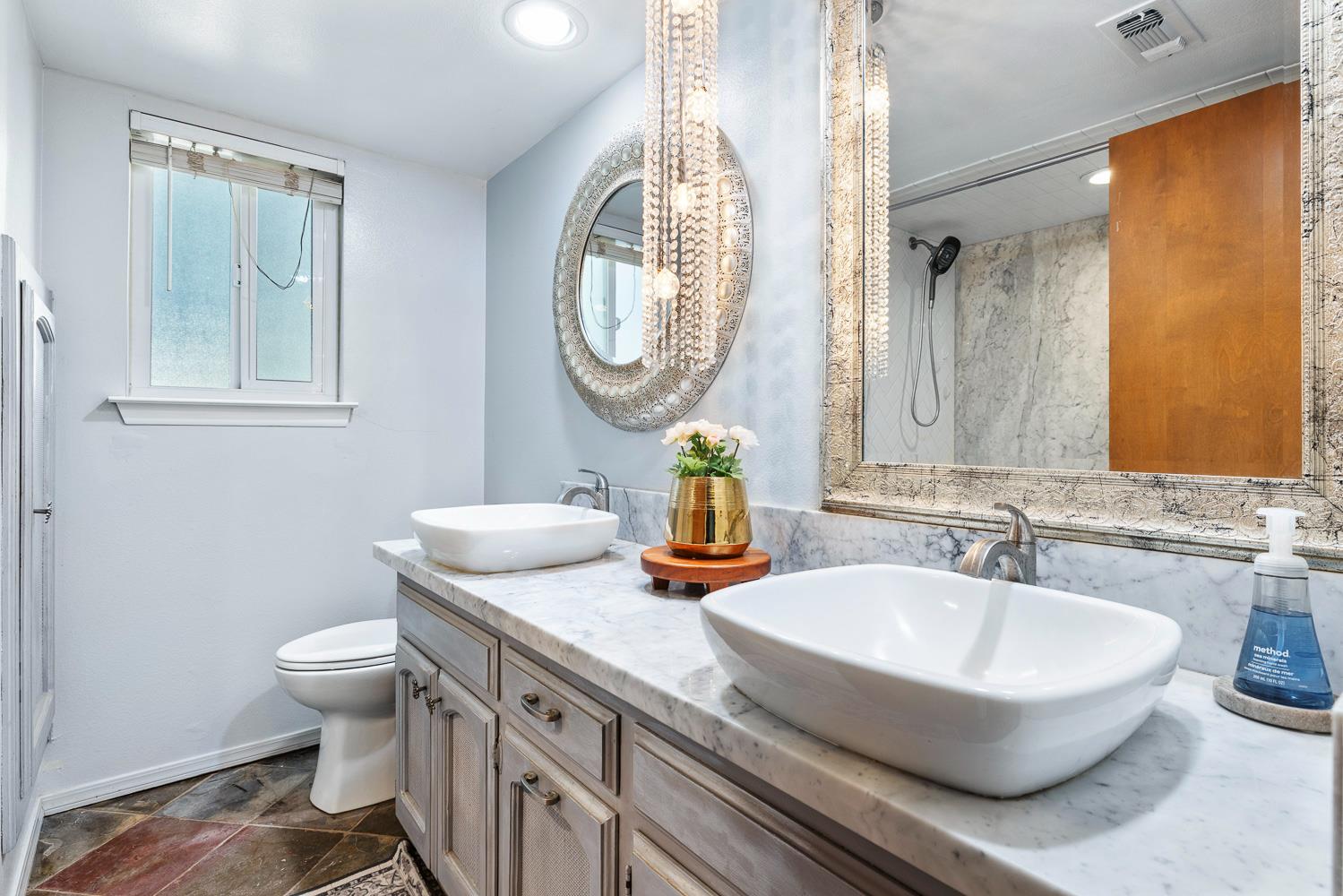 4606 N Kittyhawk Ave, Sanger, CA 93657