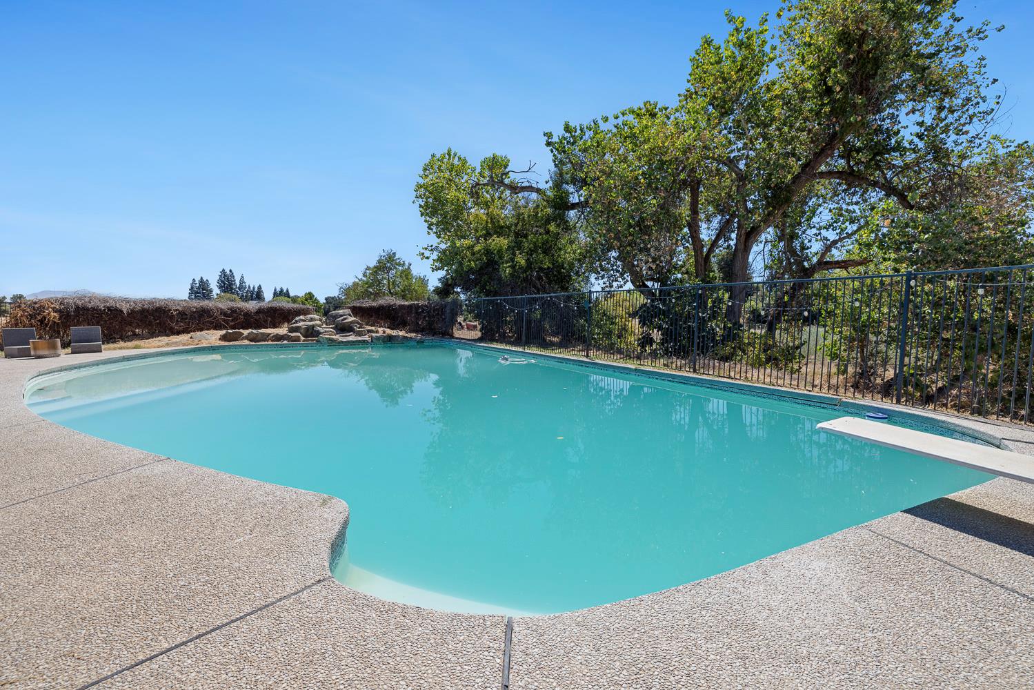 4606 N Kittyhawk Ave, Sanger, CA 93657