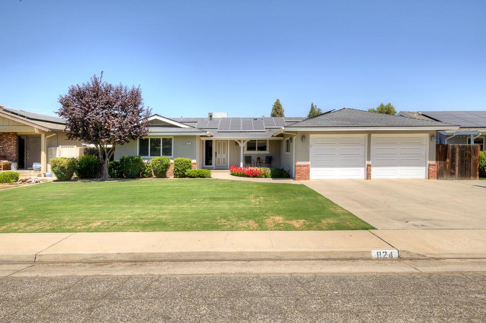 824 W Herbert Ave, Reedley, CA 93654