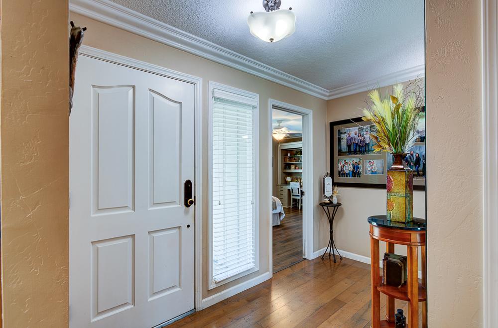 824 W Herbert Ave, Reedley, CA 93654