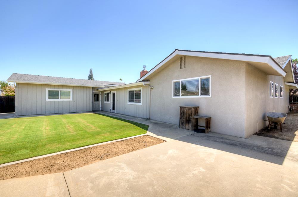 824 W Herbert Ave, Reedley, CA 93654