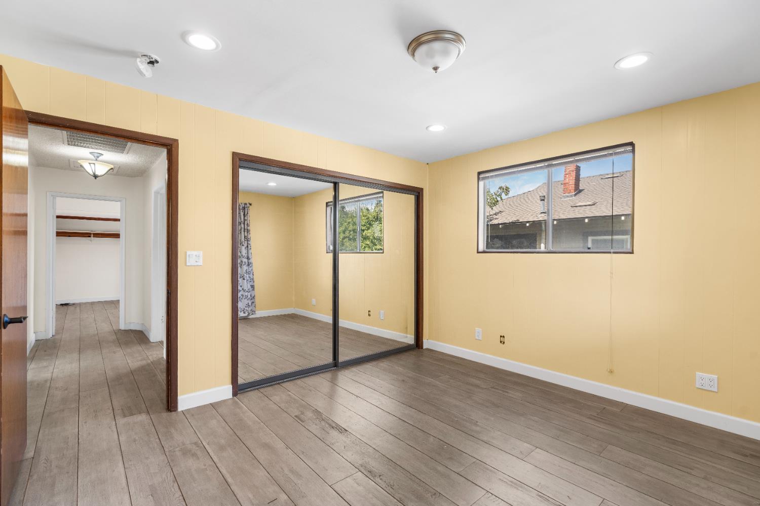 511 N St, Sanger, CA 93657