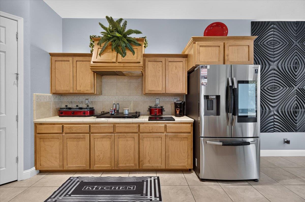 6580 W Wrenwood Ln, Fresno, CA 93723