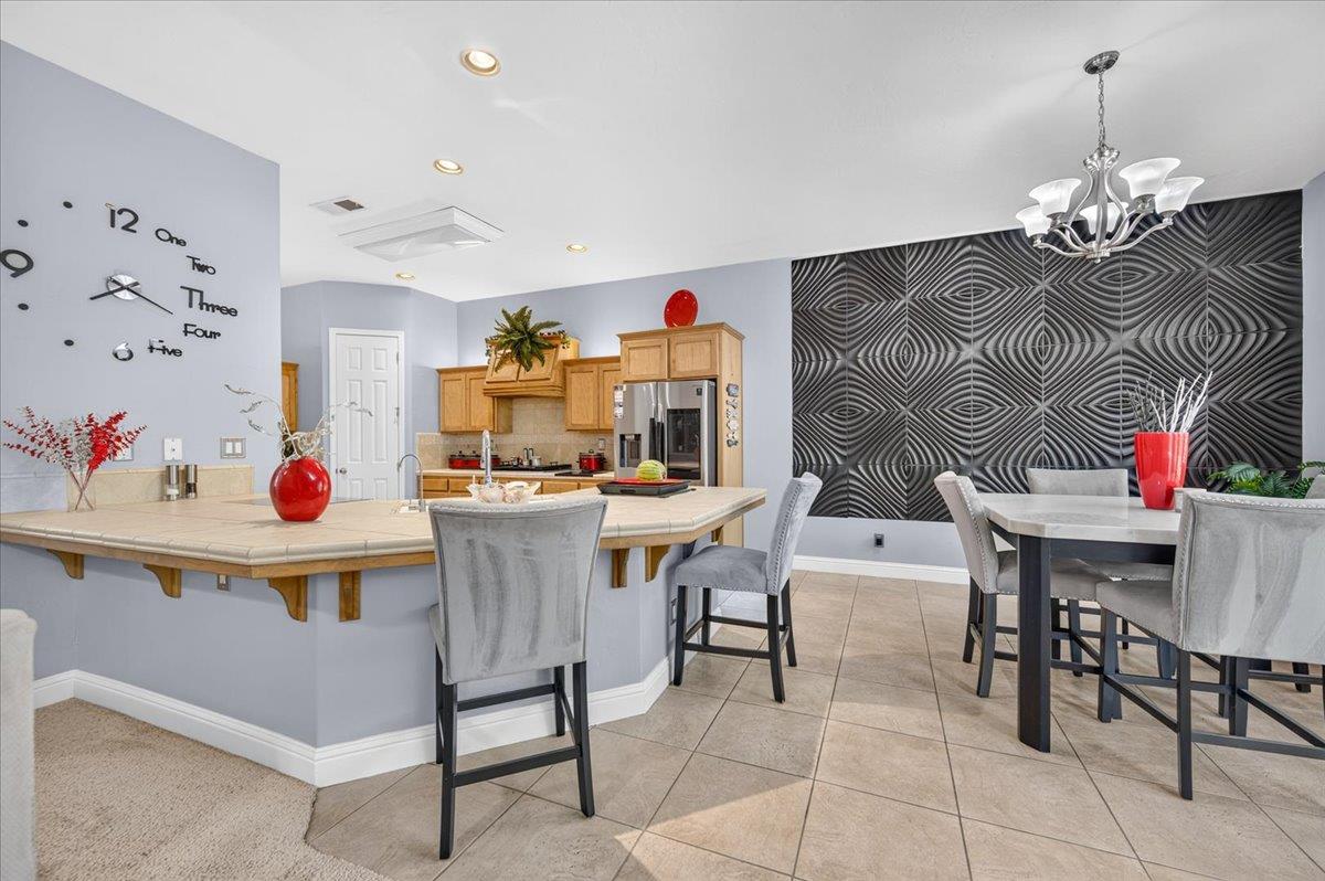 6580 W Wrenwood Ln, Fresno, CA 93723