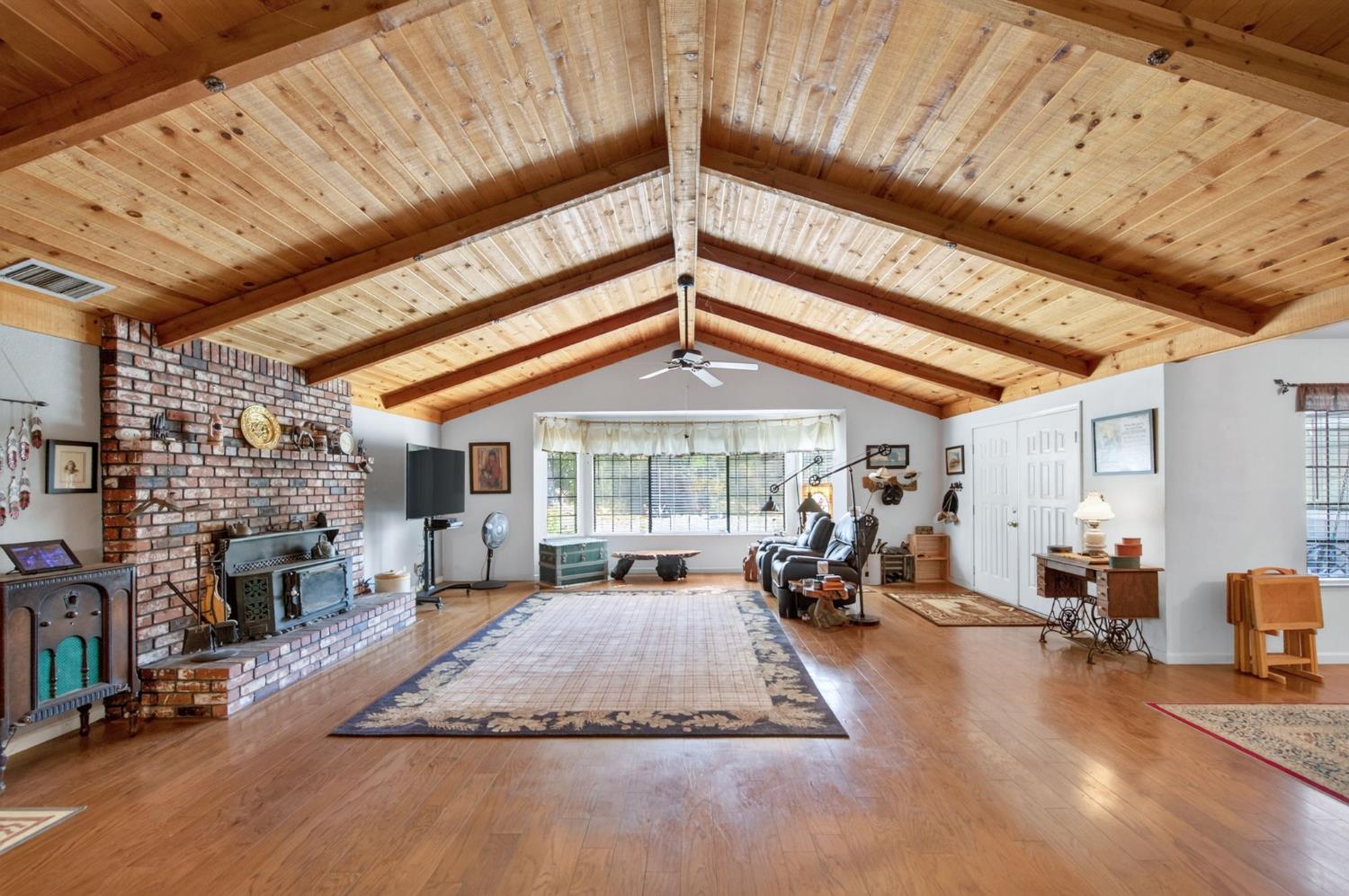 46250 Brookside Rd, Miramonte, CA 93641